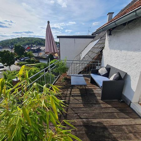 Geschmackvolle Wohnung Im Herzen Von Зинциг Екстериор снимка