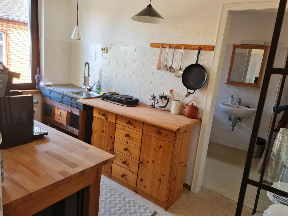 Geschmackvolle Wohnung Im Herzen Von Зинциг Екстериор снимка